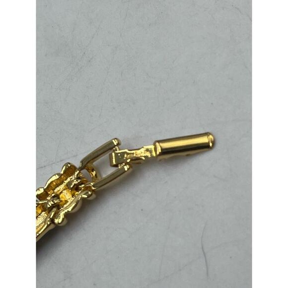 Joan Rivers Signed Vintage Gold Tone and Green Enamel Bracelet Snap Closure - Picture 8 of 10